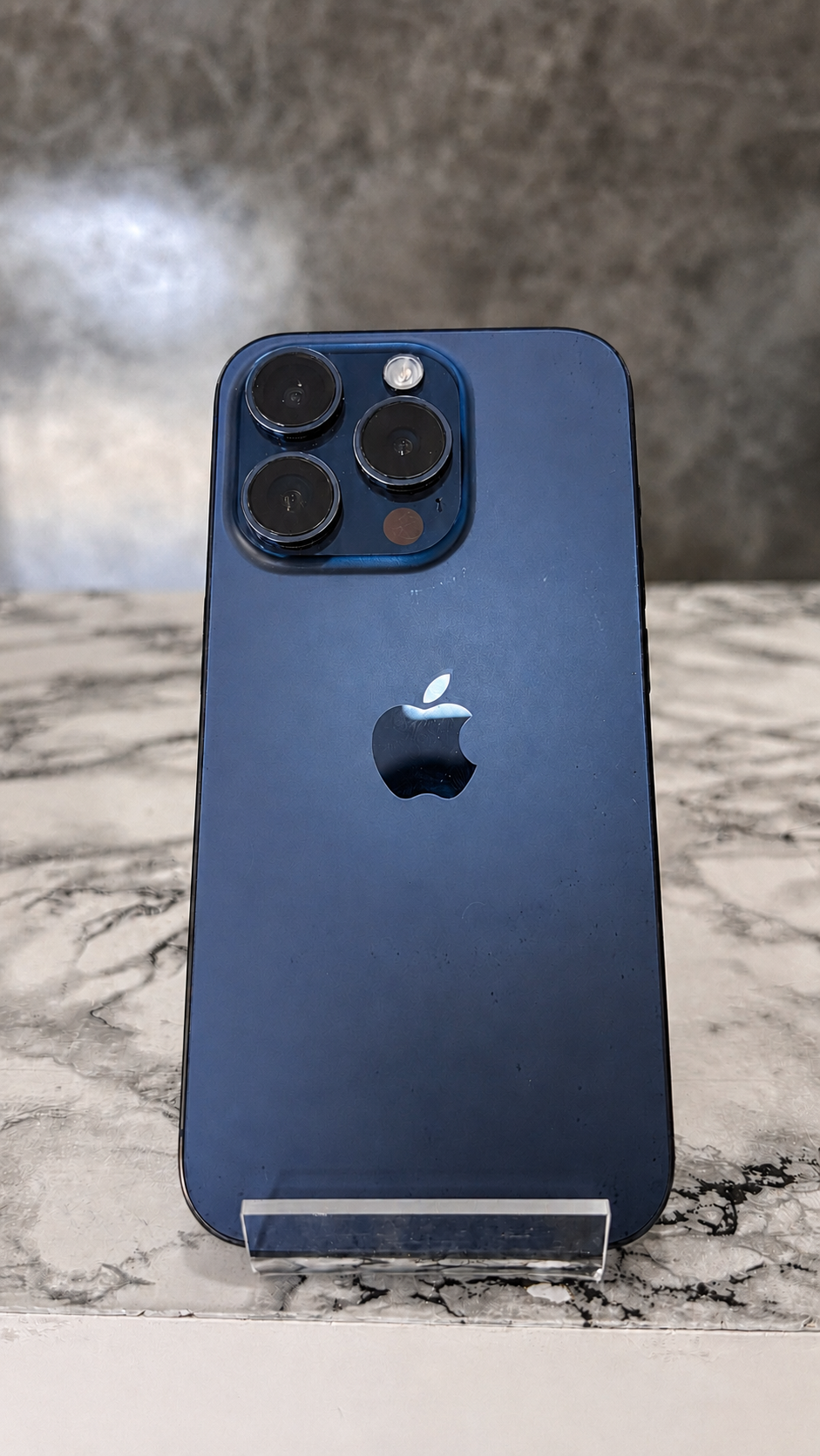 CELULAR IPHONE 15 PRO 128 GB 80%